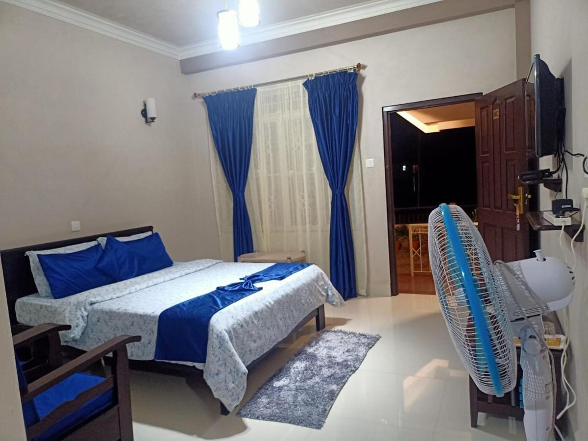 The Escapade Inn Czerapuńdżi Zewnętrze zdjęcie